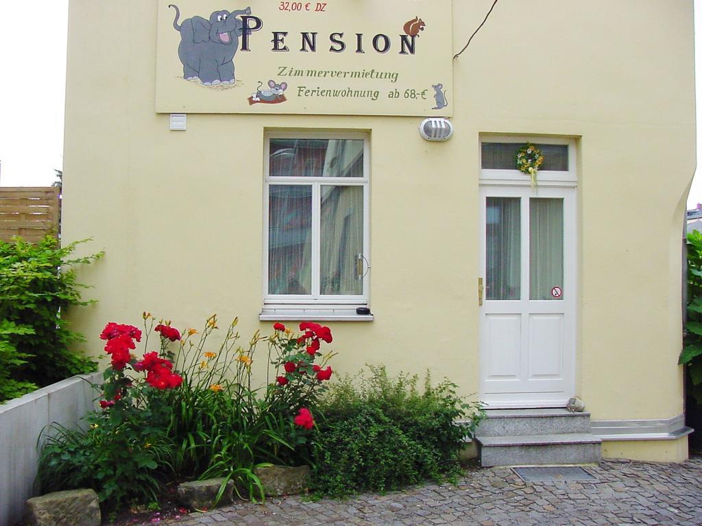 Pension Pieschen Dresden Exterior photo